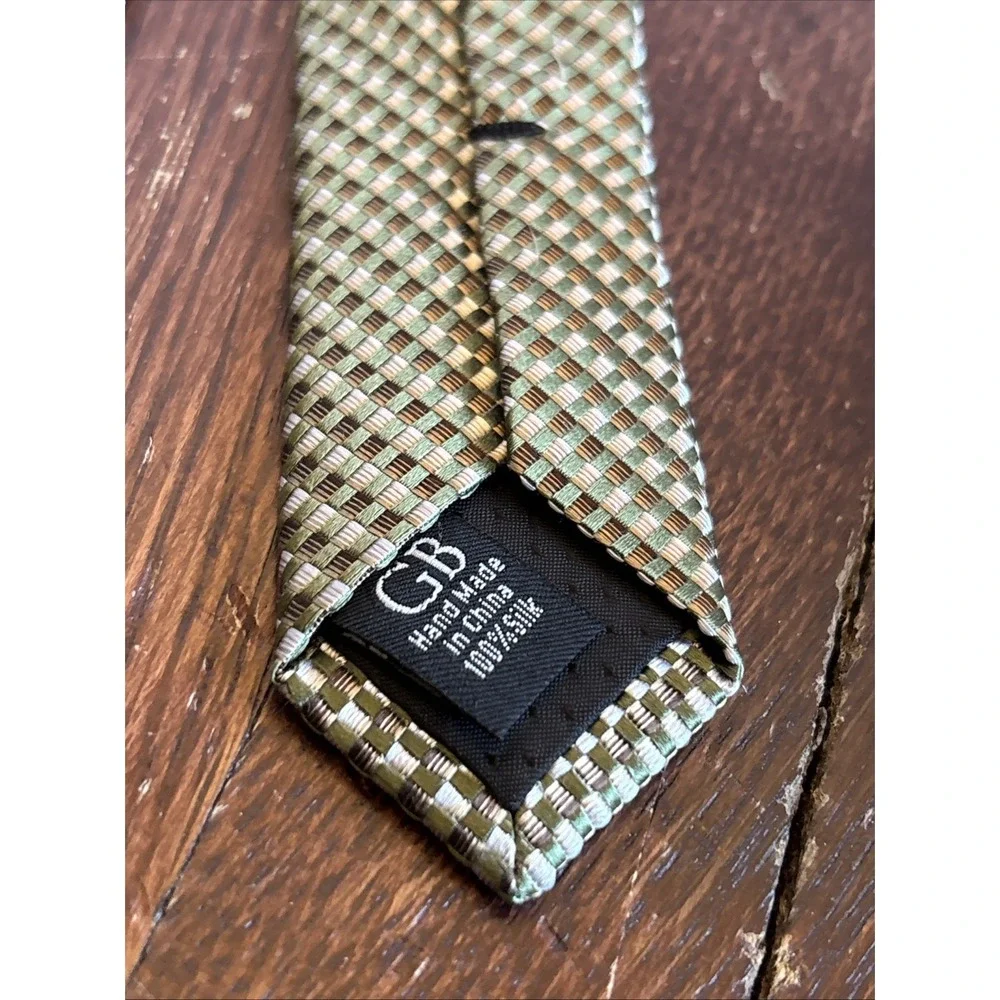 Geoffrey Beene Tie, Light Green 100%‎ Silk